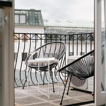 Residenz Panorama: Loft With Dual Balconies And Views Apartment *